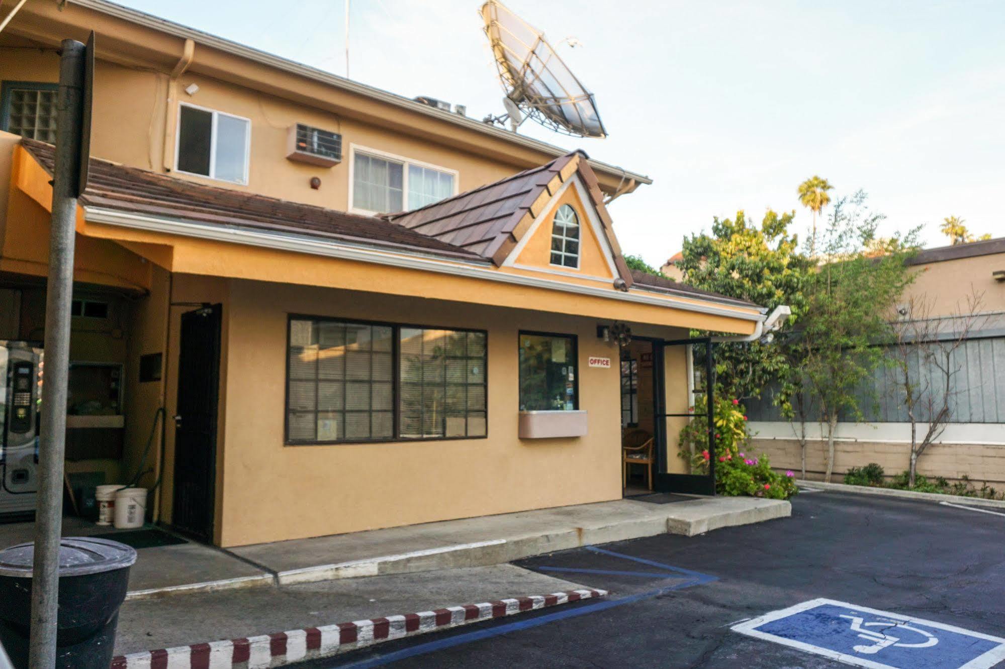 Hollywood La Brea Inn Лос Анджелис Екстериор снимка